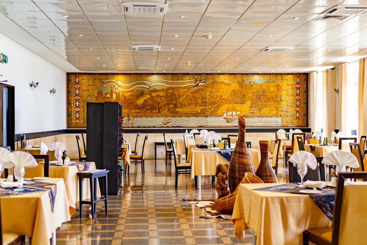 Hotel Continental Luanda Bagian luar foto