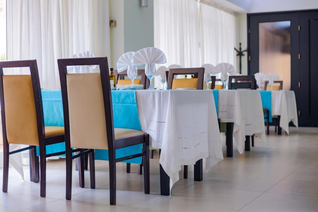 Hotel Continental Luanda Bagian luar foto